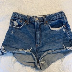 Jean distressed short